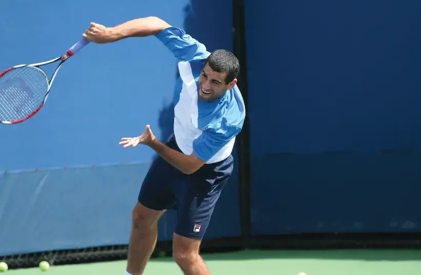 Andy Ram at US Open practice 2009 (credit: Wikimedia Commons)